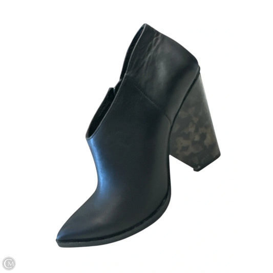 Boots Ankle Heels By Clothes Mentor In Black, Size: 9