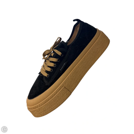 Shoes Sneakers By Clothes Mentor In Black, Size: 10