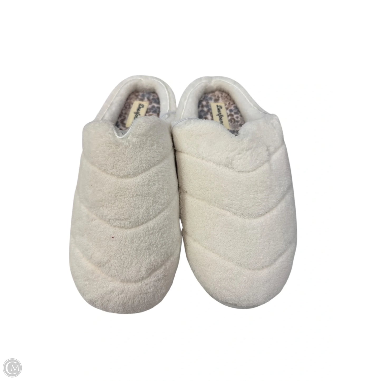 Slippers By Clothes Mentor In Cream