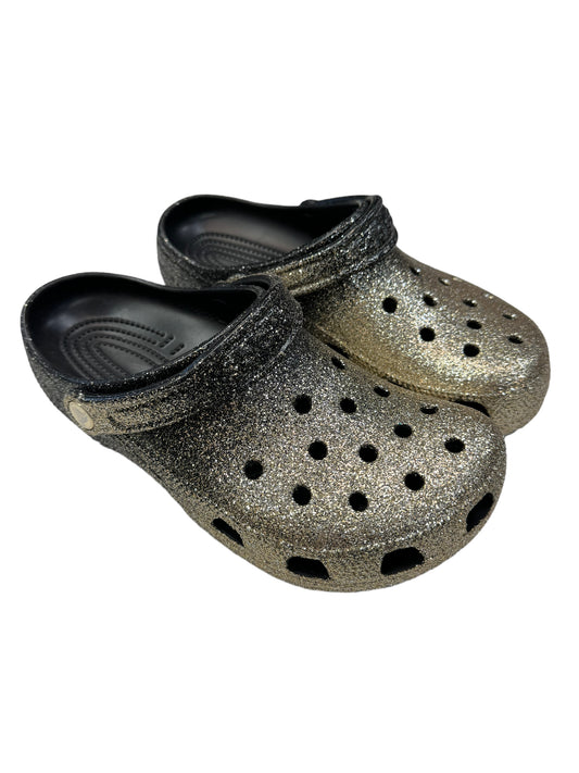 Shoes Flats By Crocs  Size: 8