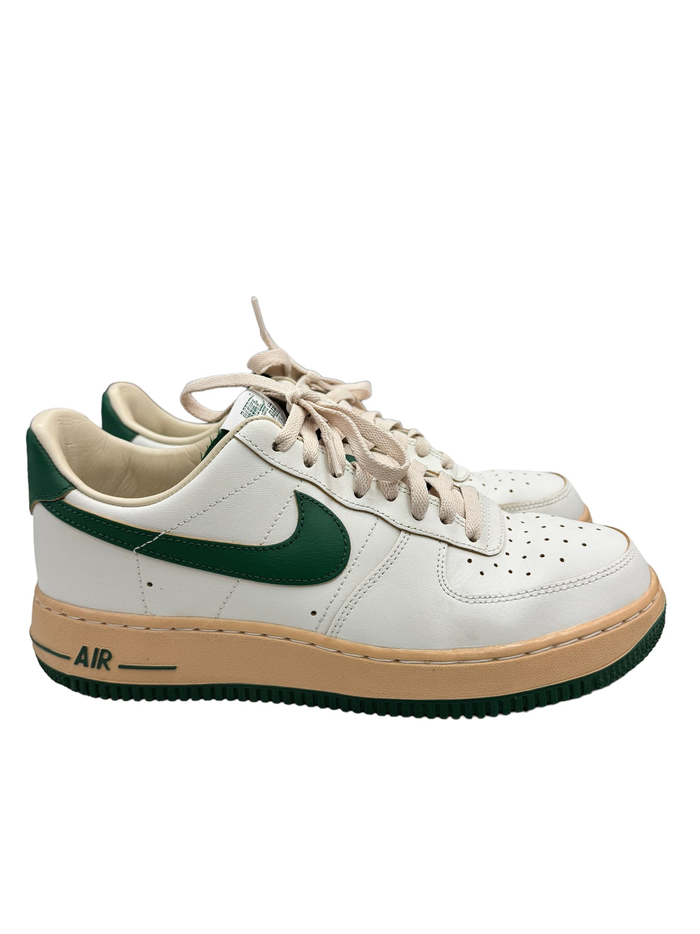 Shoes Sneakers By Nike In White, Size: 10