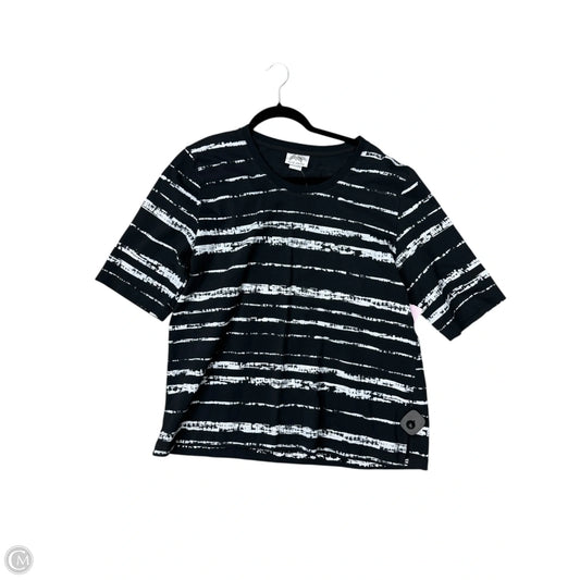 Top Short Sleeve By Clothes Mentor In Black