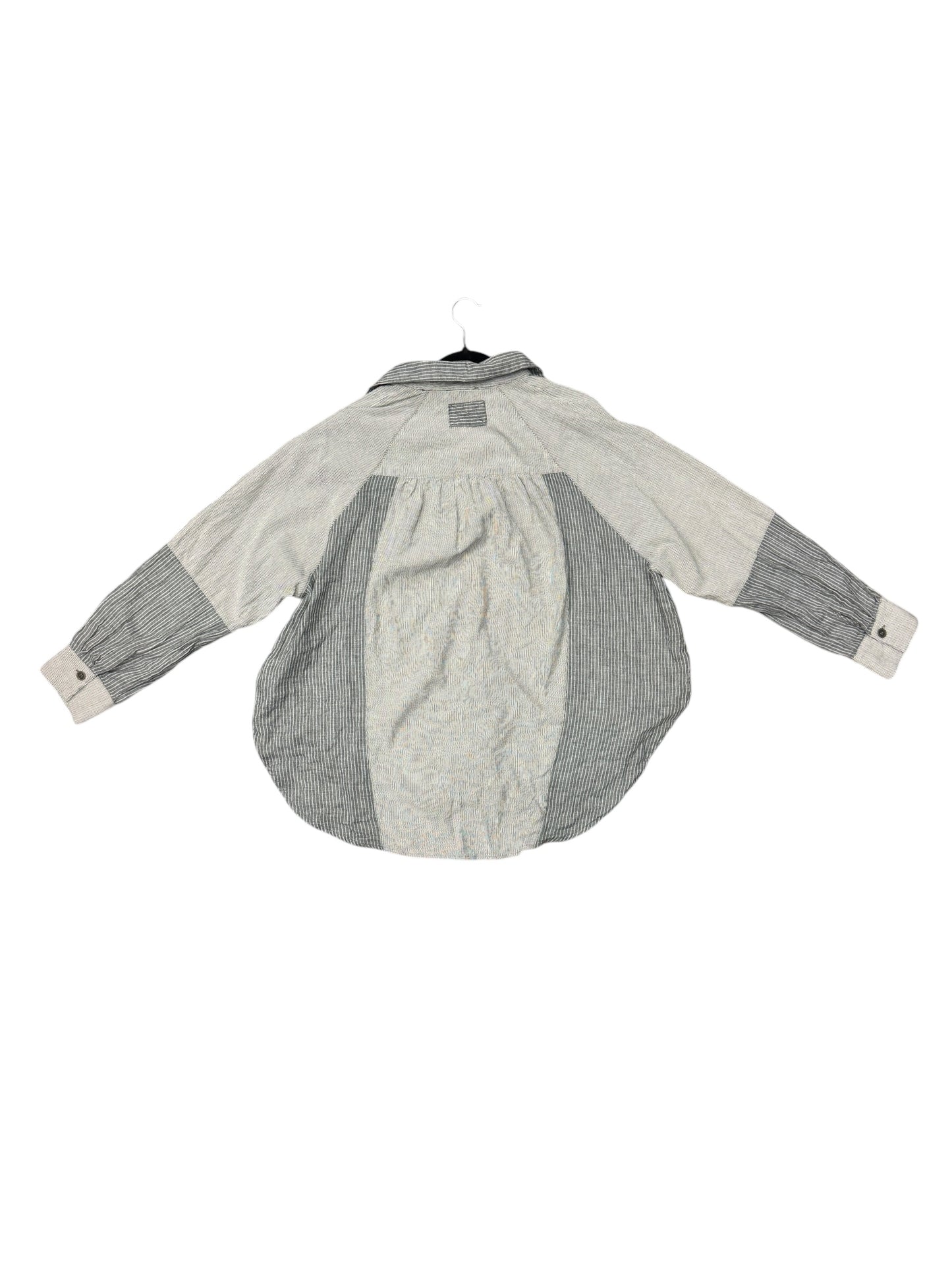 Top Long Sleeve By Clothes Mentor In Grey, Size: L