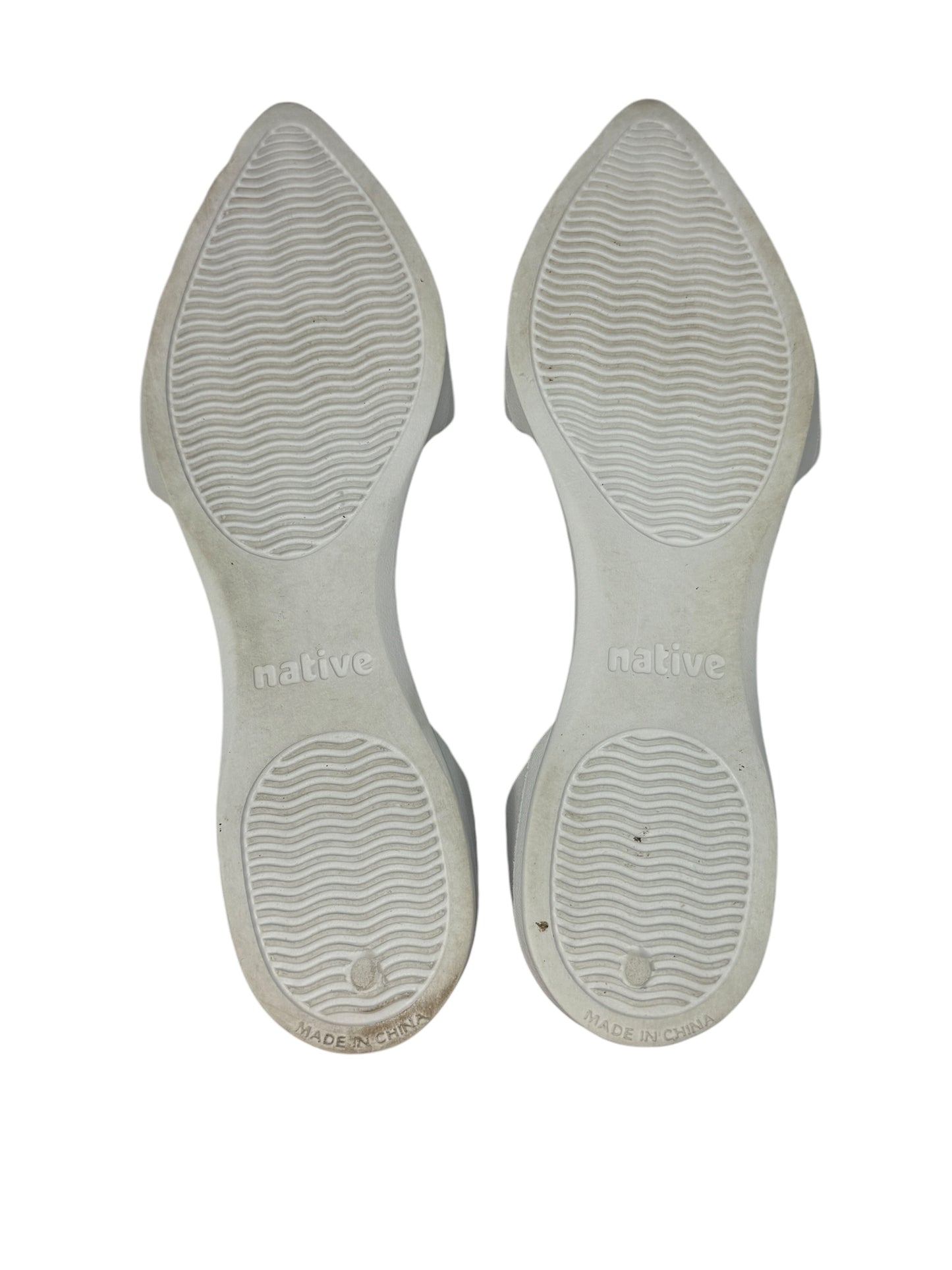 Shoes Flats By Clothes Mentor In White, Size: 8