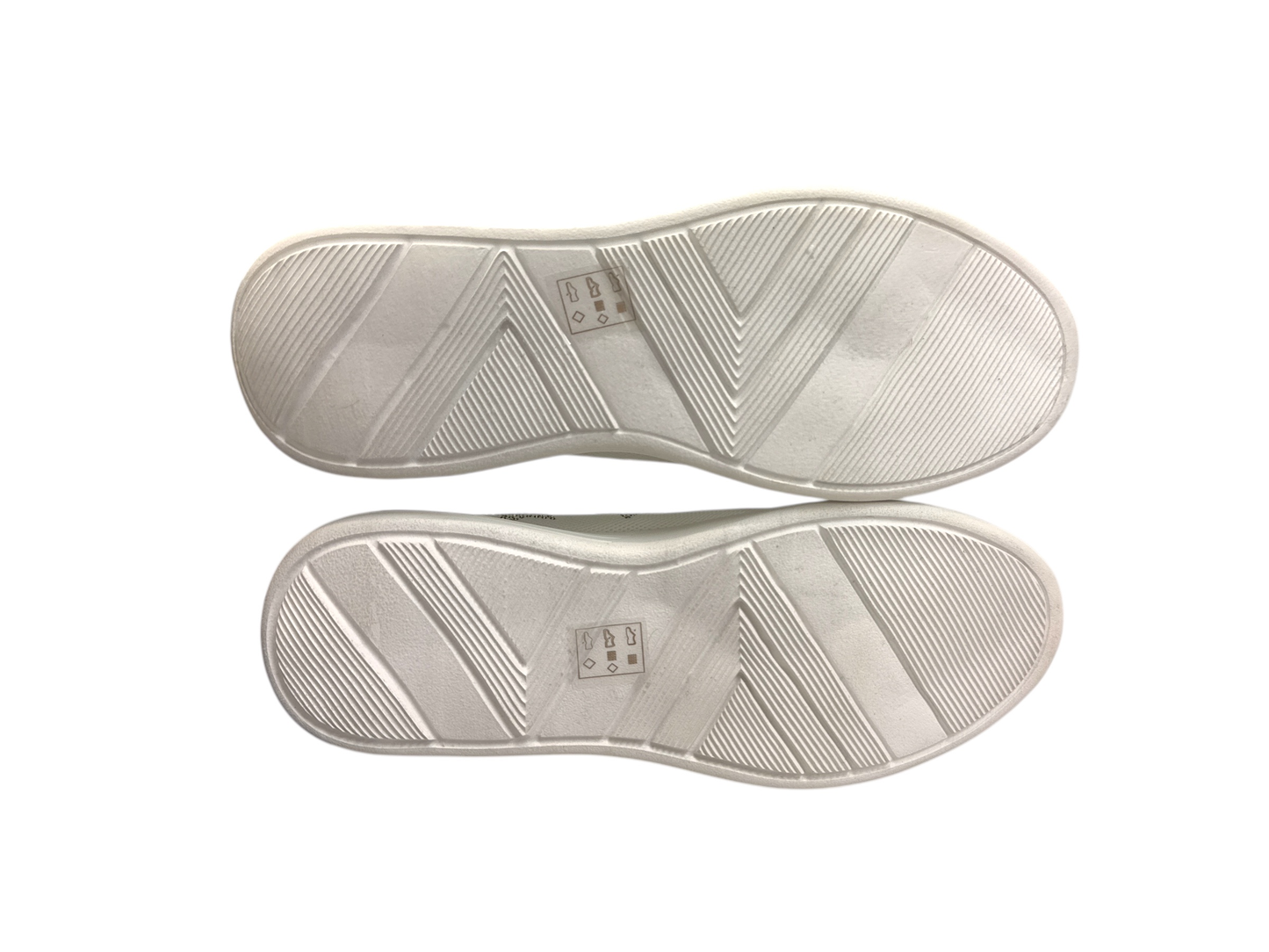 Shoes Sneakers By J Renee  Size: 8
