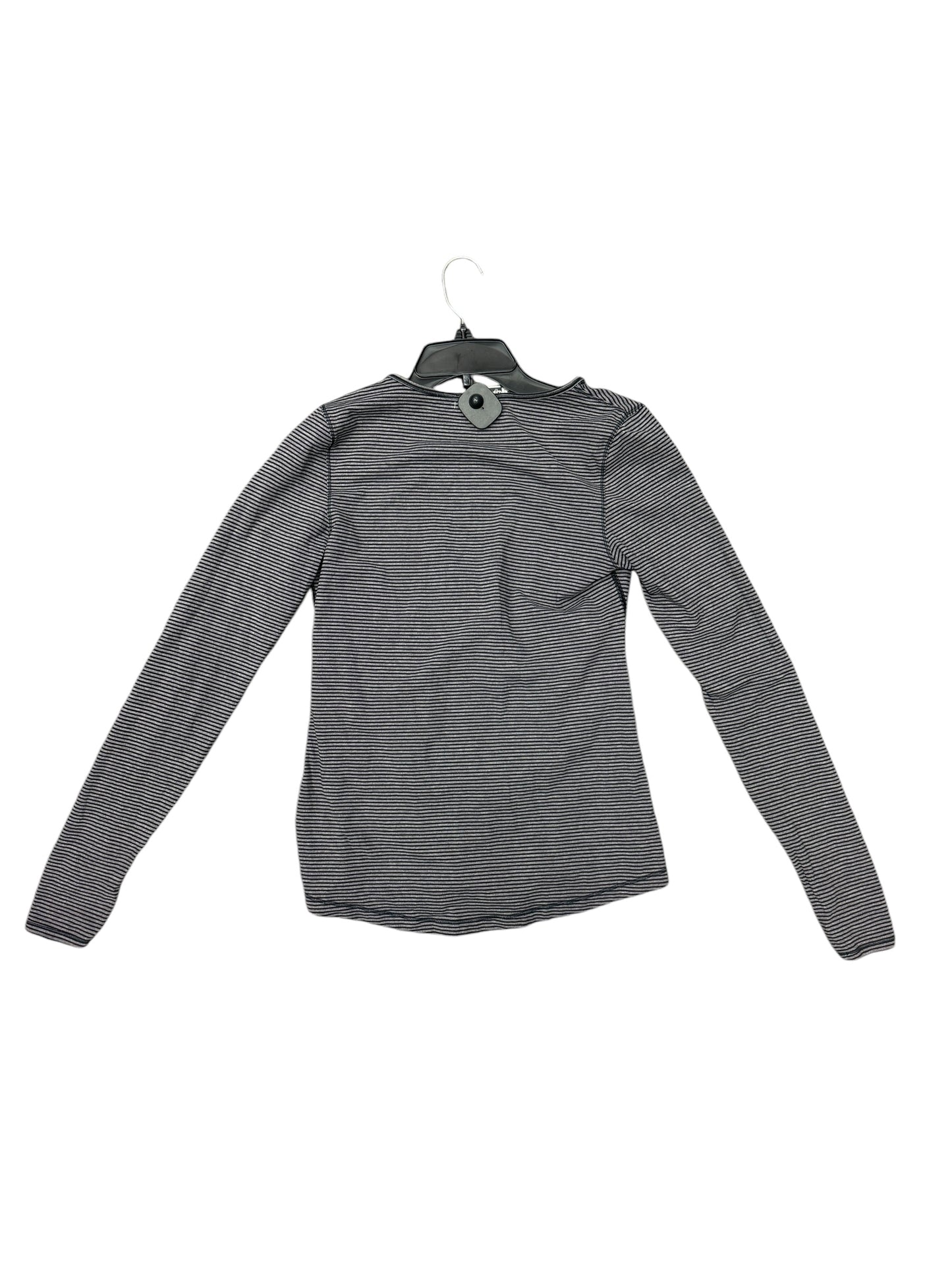 Athletic Top Long Sleeve Collar By Lululemon In Black & Grey, Size: M