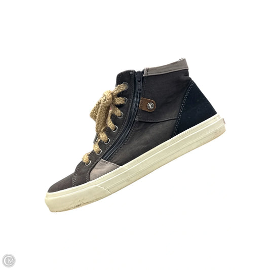 Shoes Sneakers By Taos In Grey, Size: 9.5