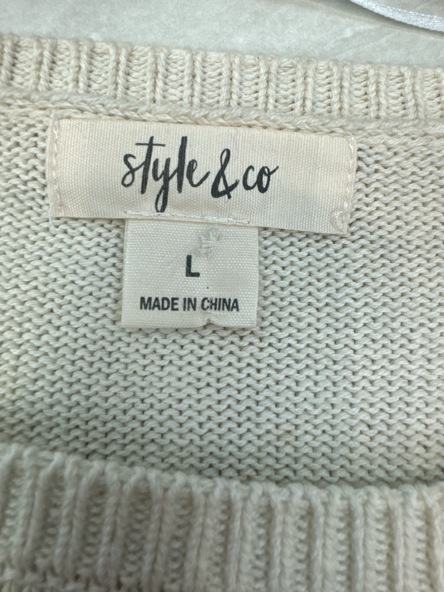 White Sweater Style And Company, Size Large