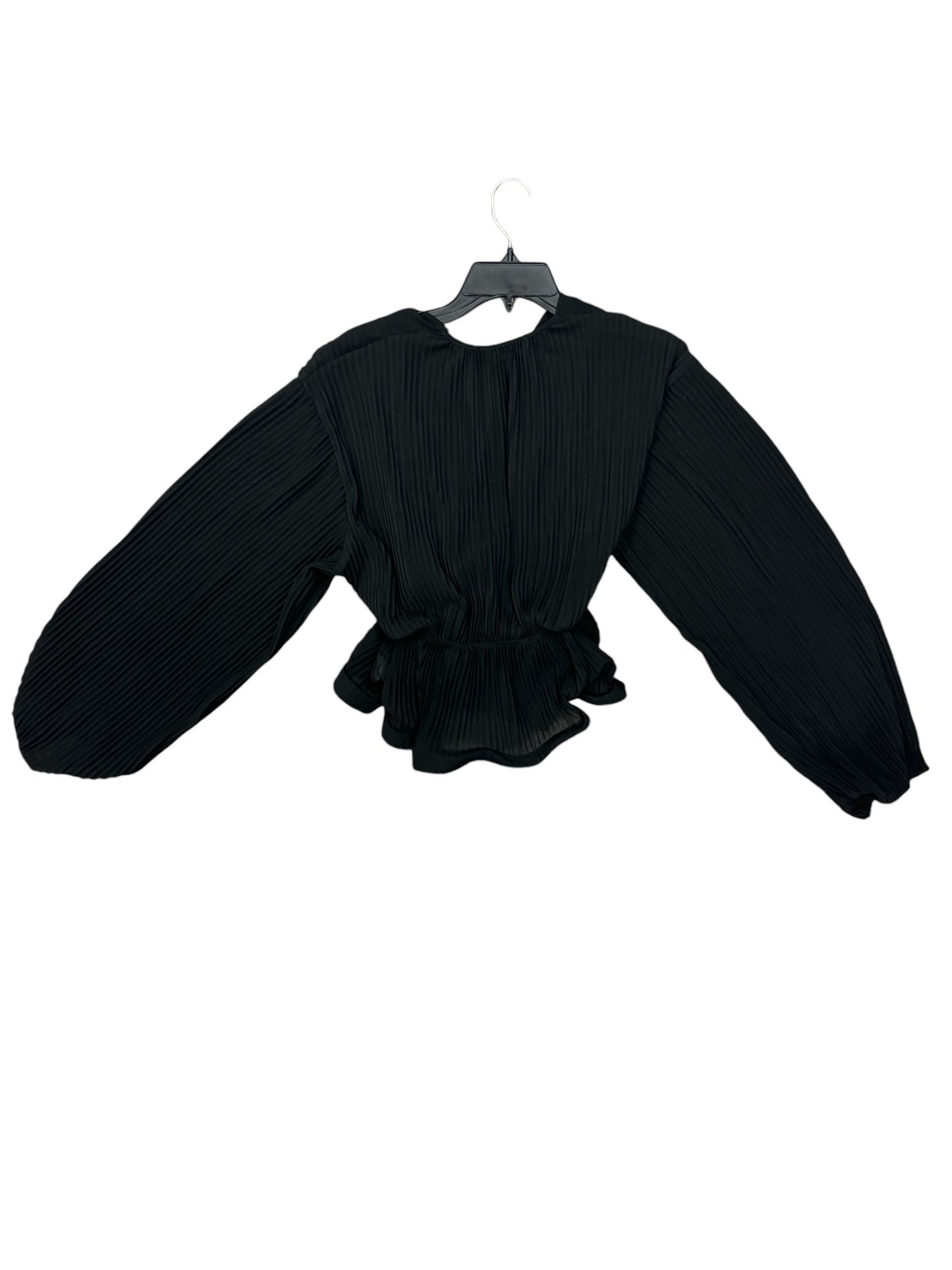 Top Long Sleeve By Pretty Little Thing In Black, Size: S