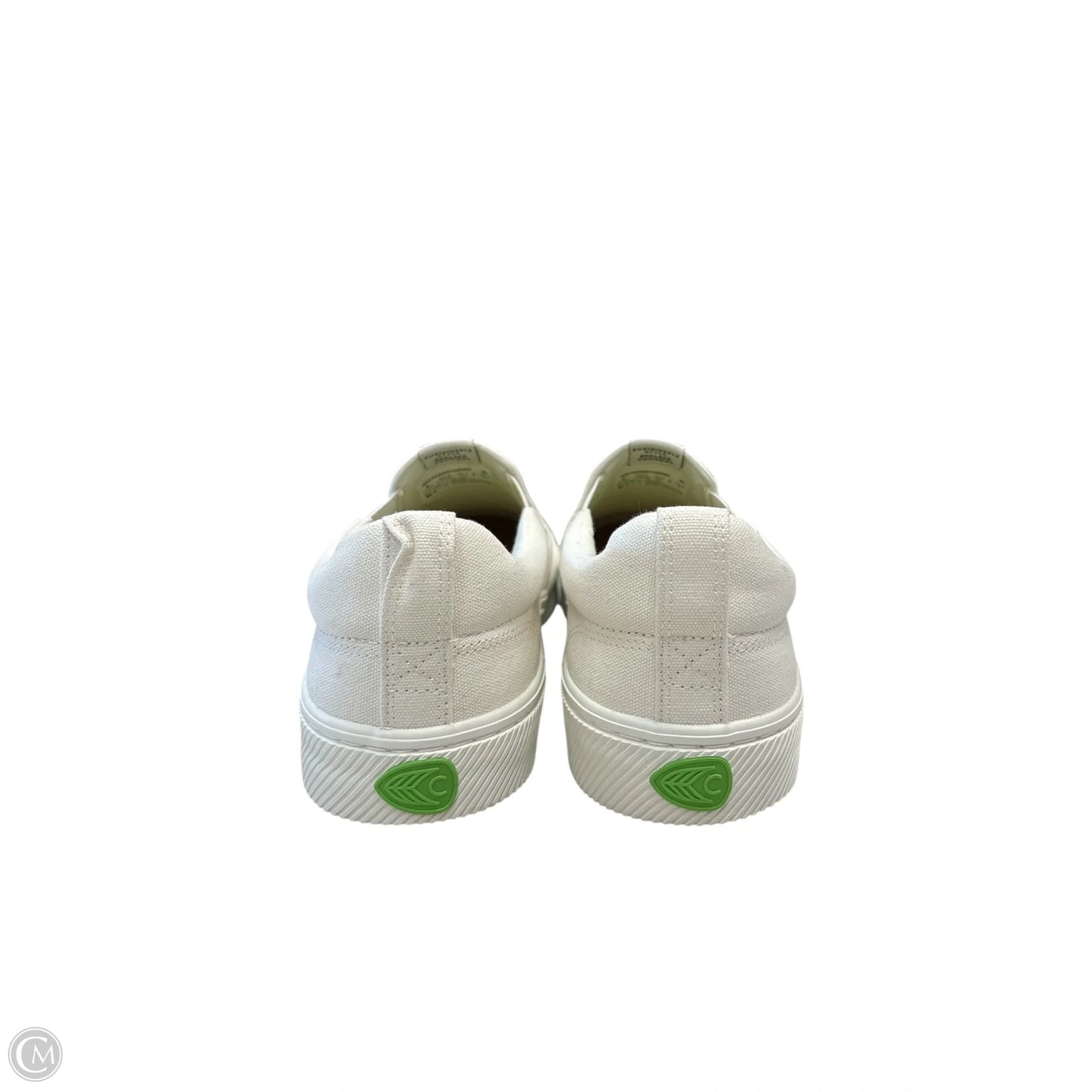 Shoes Sneakers By Cariuma In White, Size: 10.5
