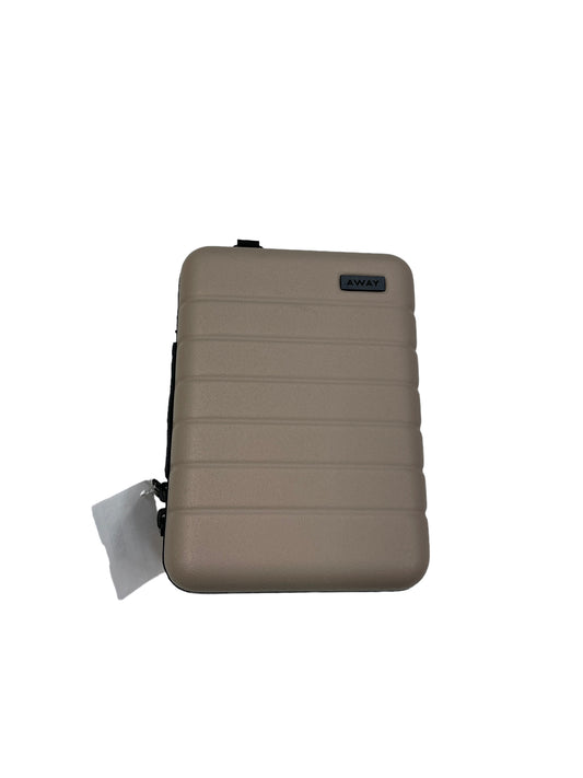 Accessory Designer Tag By Cmb