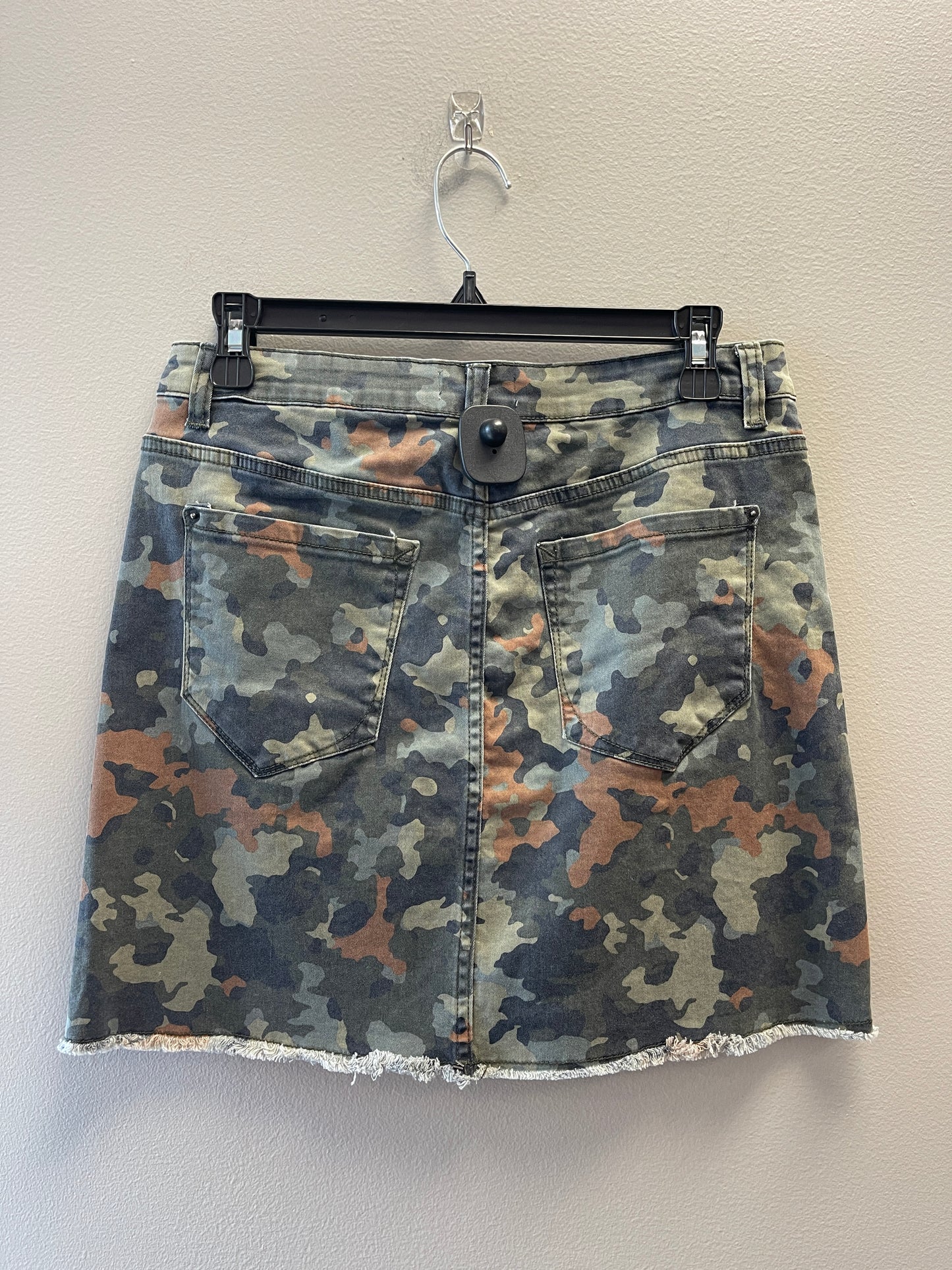 Skirt Midi By Kensie  Size: 6